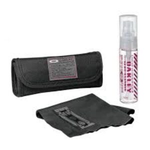 Oakley Oakley Lens Cleaning Kit (Not for use on antifog treated lenses) 07-012 Geilo Sport 1